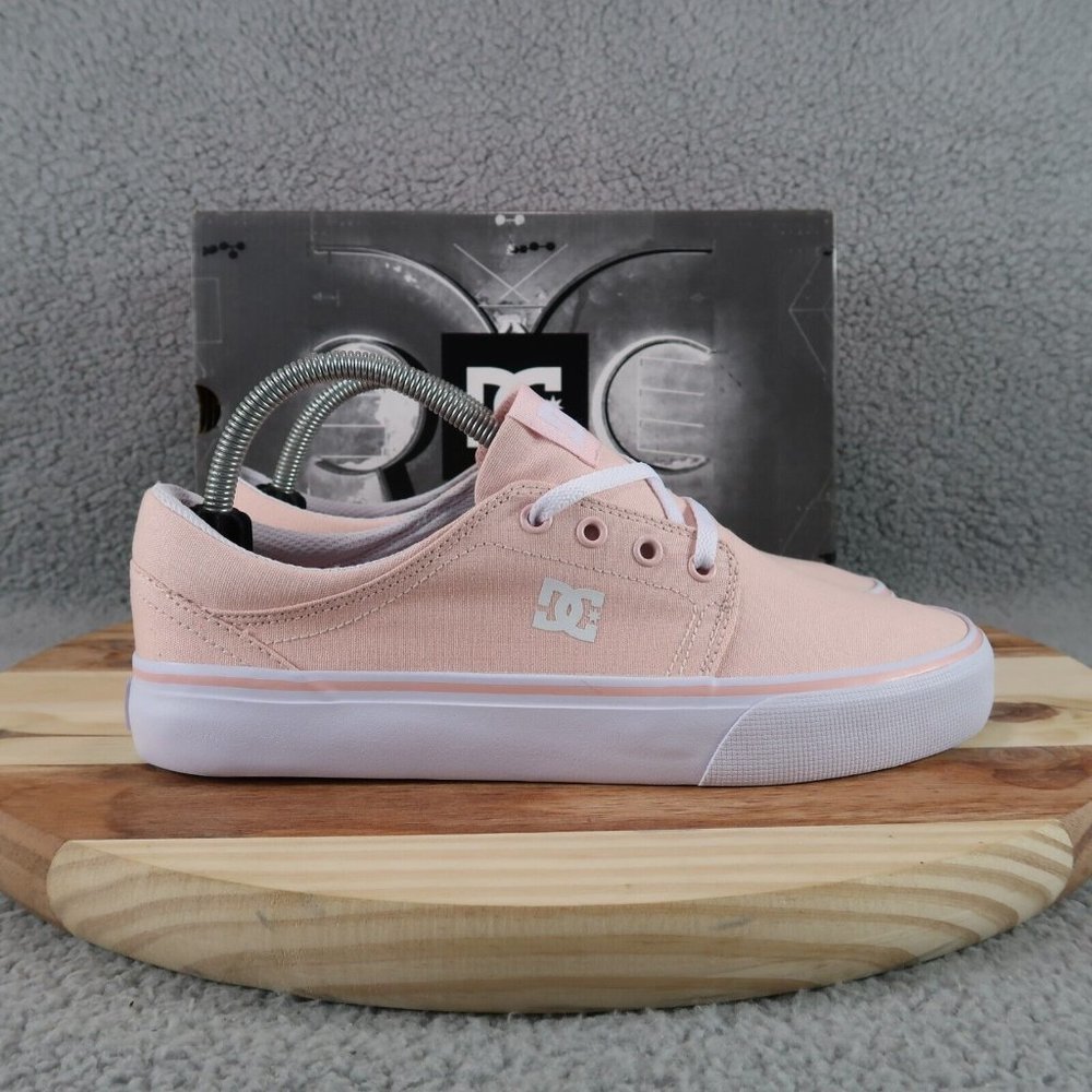 DC Women's Classic Trase Light Pink Sneakers Low Top Skate Shoes Sz 8.5